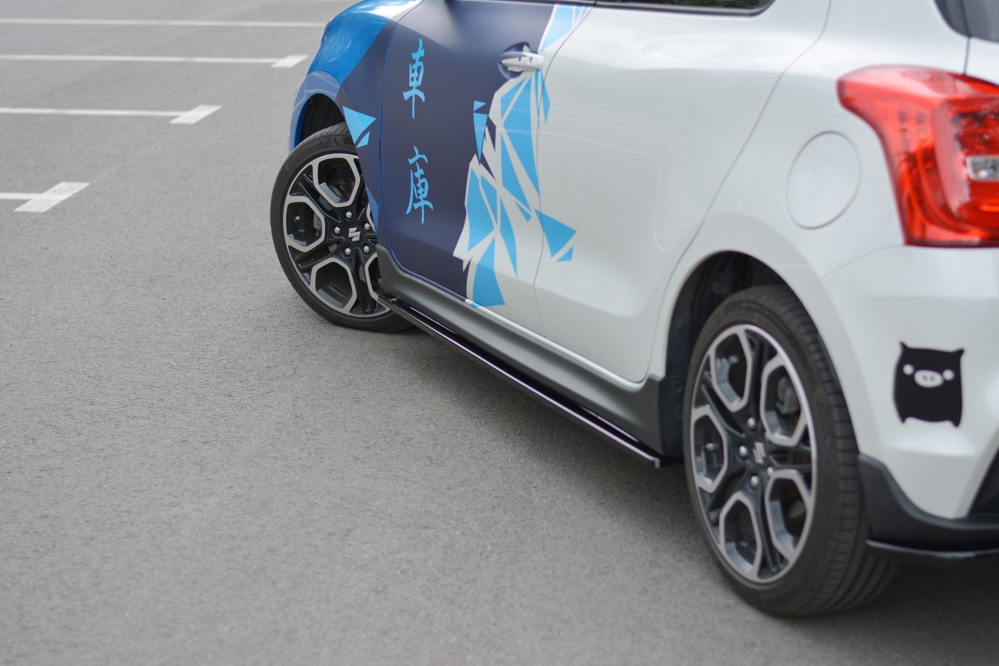 Maxton Design Difusores de taloneras laterales para Suzuki Swift Sport Mk6 - imagen 2