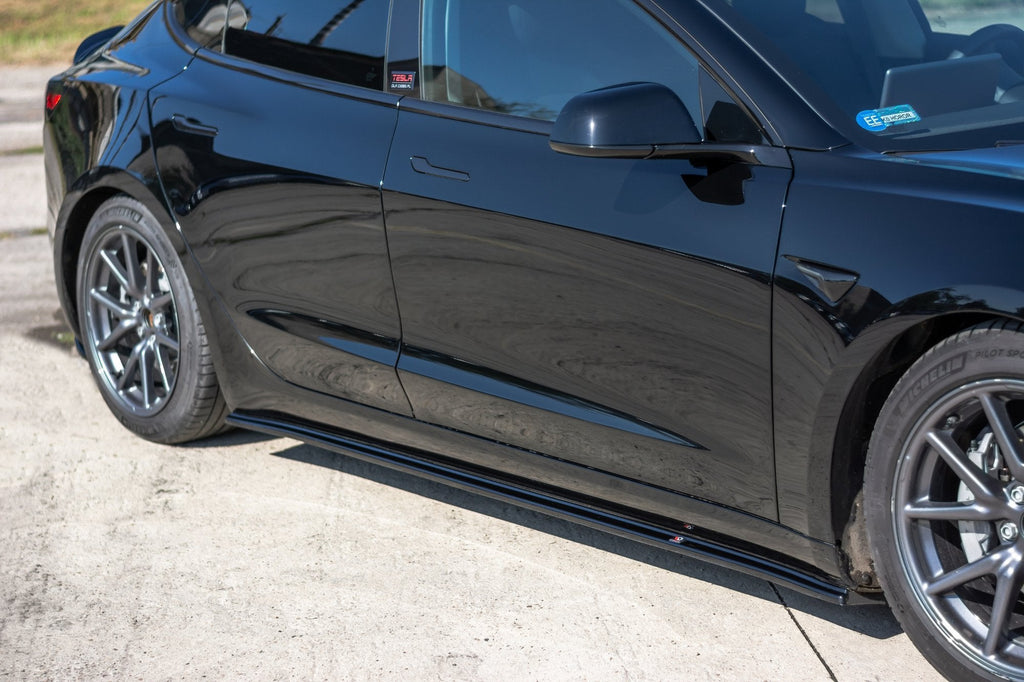 Maxton Design Difusores de taloneras laterales para Tesla Model 3 / Model 3 Performance Mk1 / Mk1 Facelift - imagen 1