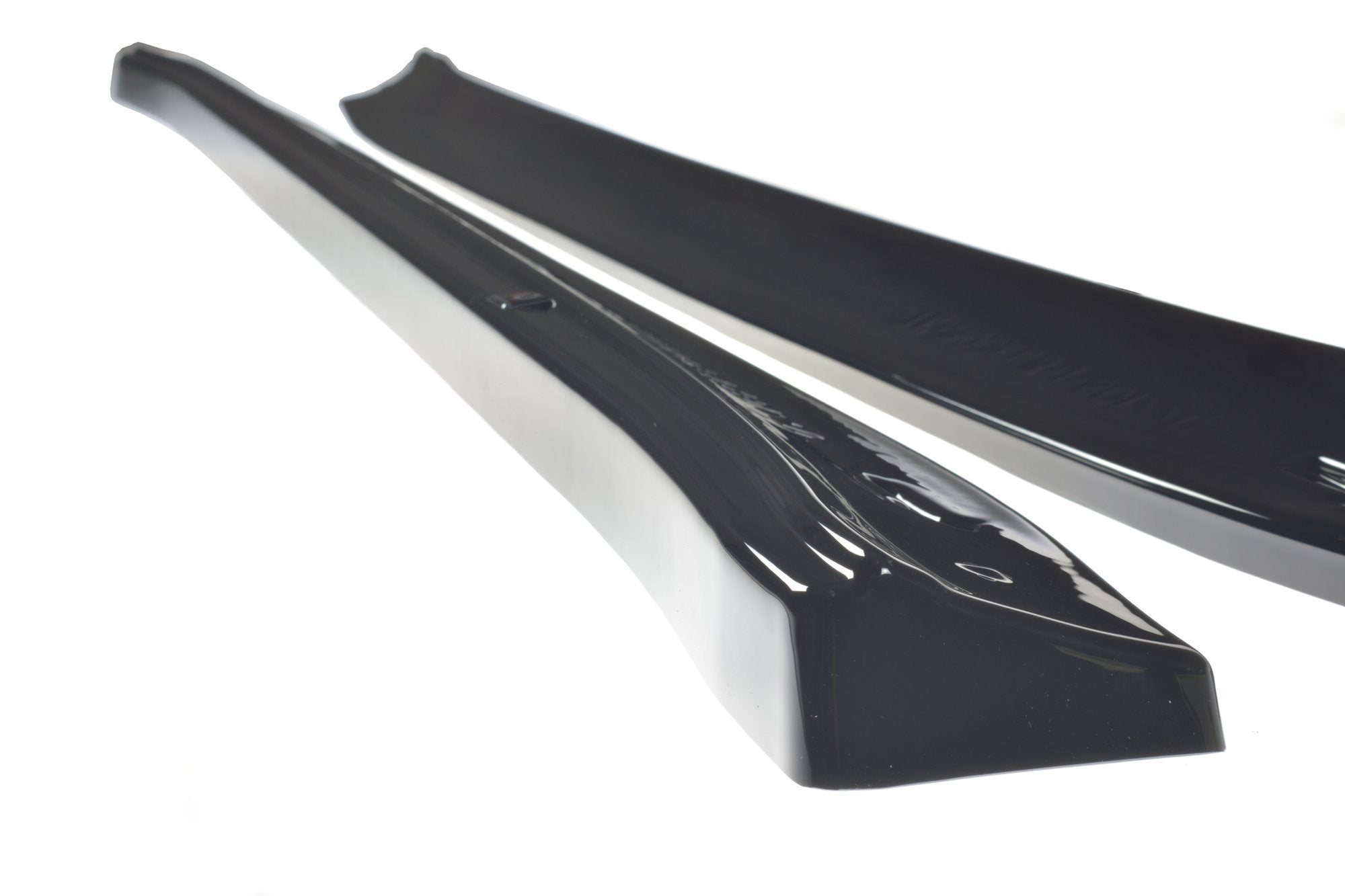 Maxton Design Difusores de taloneras laterales para Tesla Model 3 / Model 3 Performance Mk1 / Mk1 Facelift - imagen 6