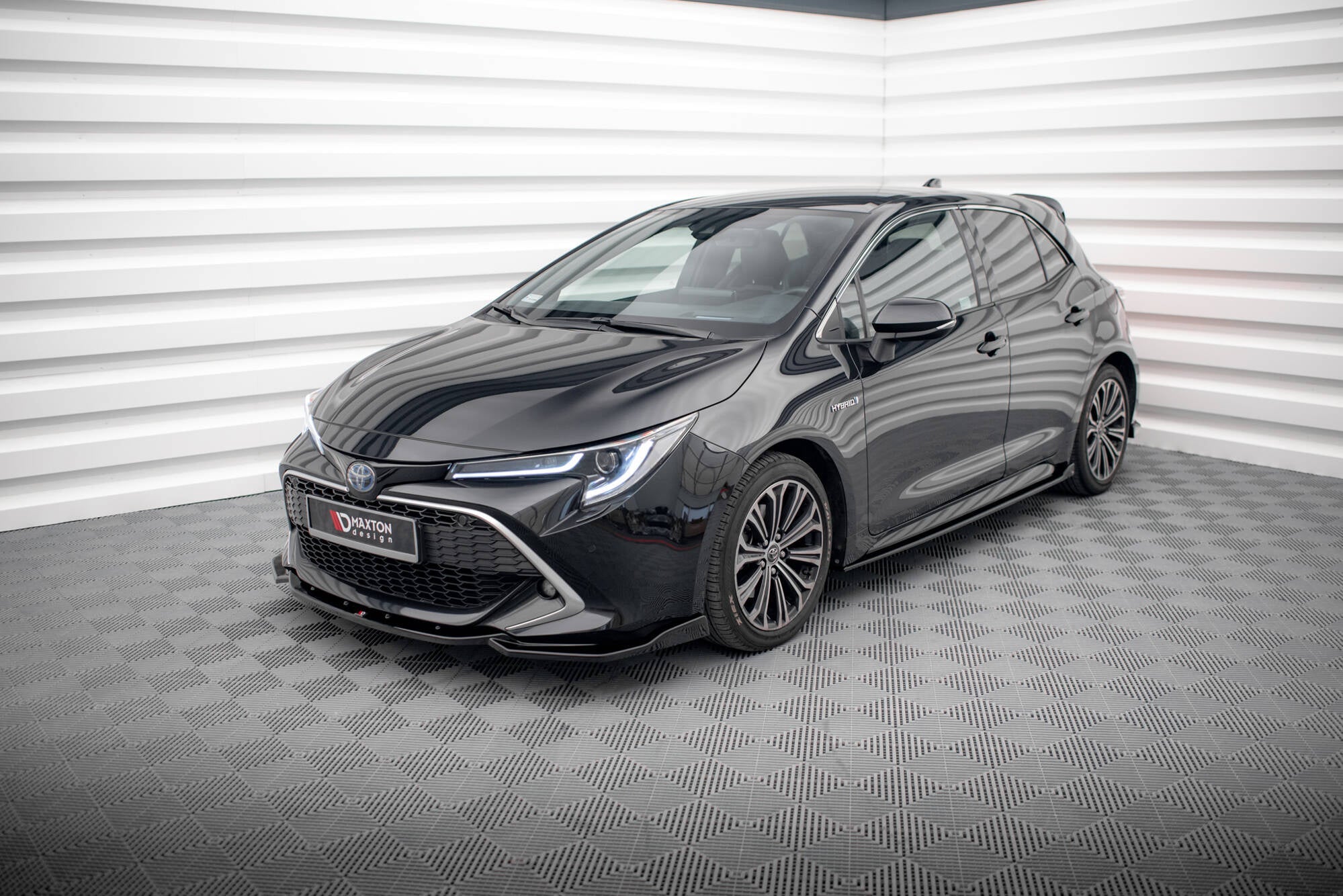 Maxton Design Difusores de taloneras laterales para Toyota Corolla Mk12 Hatchback - imagen 2