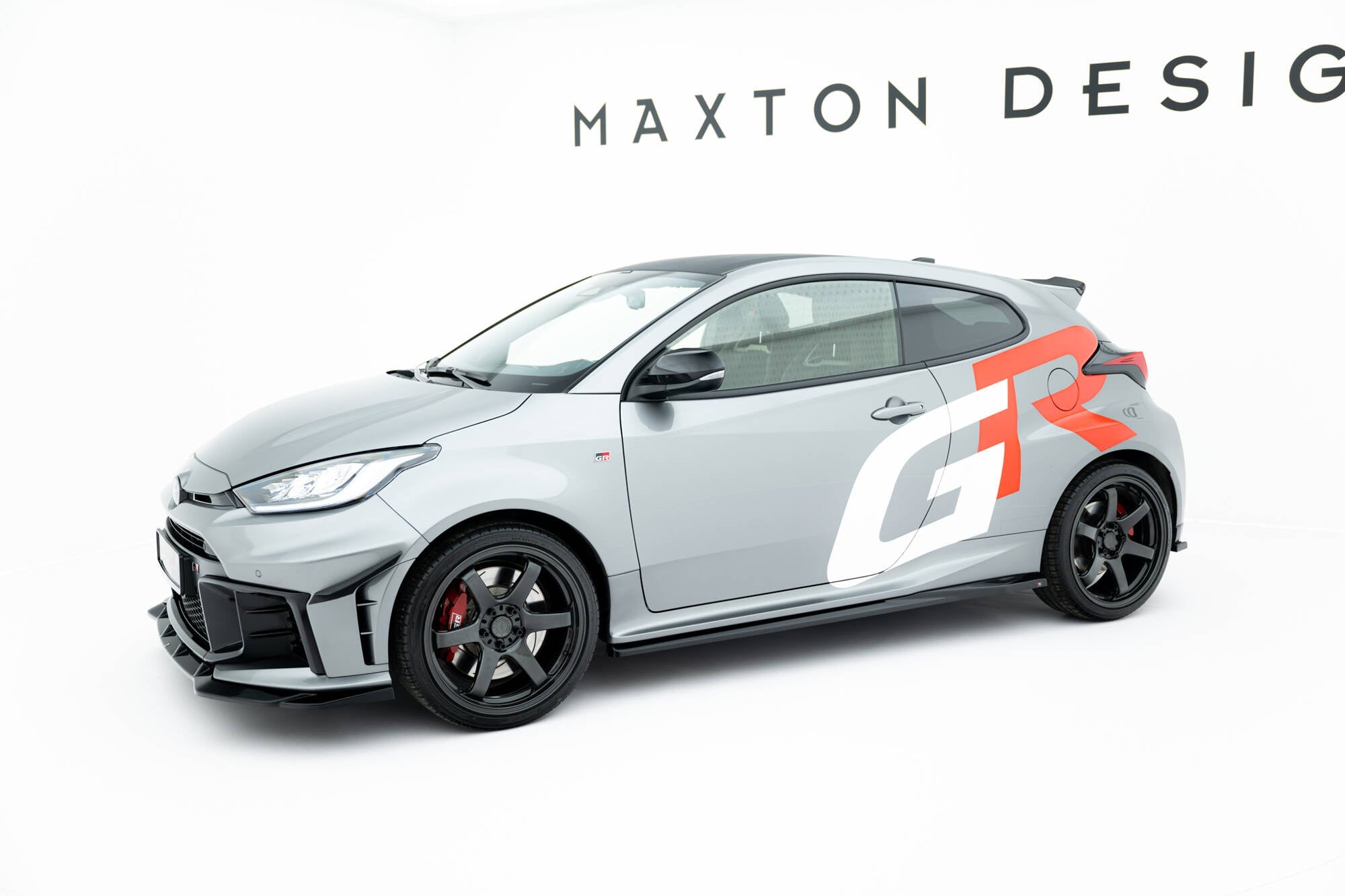 Maxton Design Difusores de taloneras laterales para Toyota GR Yaris Mk4 Facelift - imagen 1