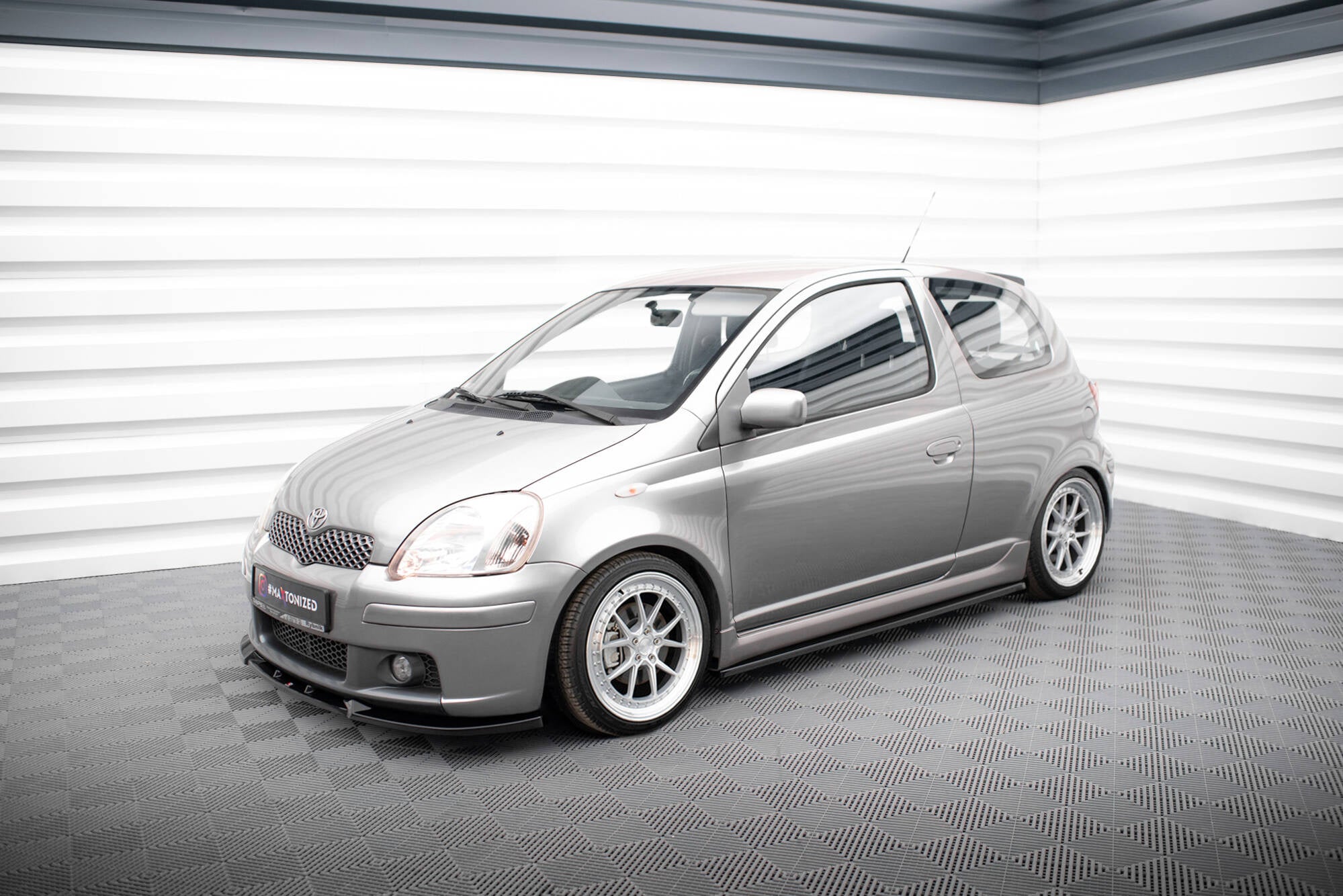 Maxton Design Difusores de taloneras laterales para Toyota Yaris T-Sport Mk1 Facelift - imagen 2