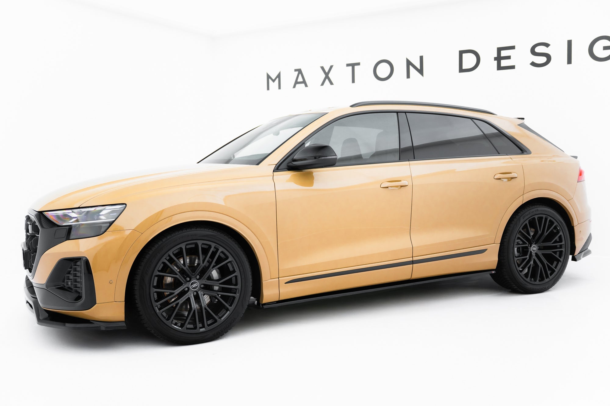 Maxton Design Difusores de taloneras laterales V.1 para Audi Q8 S-line / SQ8 Mk1 Facelift - imagen 2