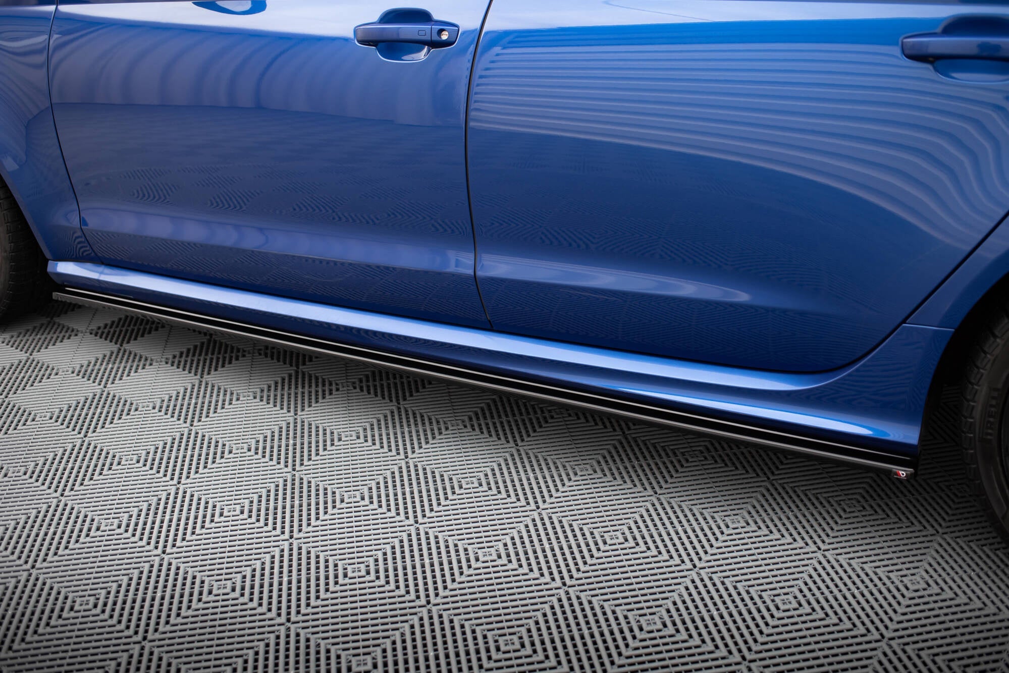Maxton Design Difusores de taloneras laterales V.1 para Audi RS6 C7 / C7 Facelift - imagen 2