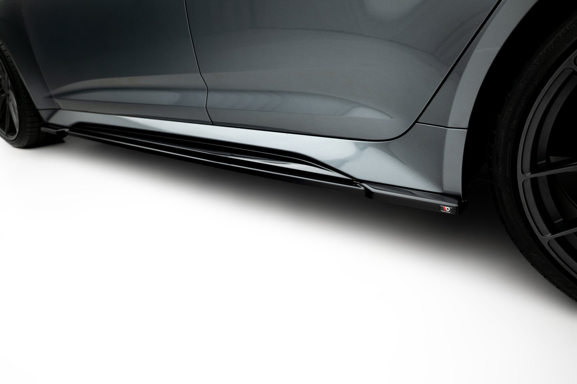 Maxton Design Difusores de taloneras laterales V.1 para Audi RS6 C8 / C8 Facelift - imagen 1