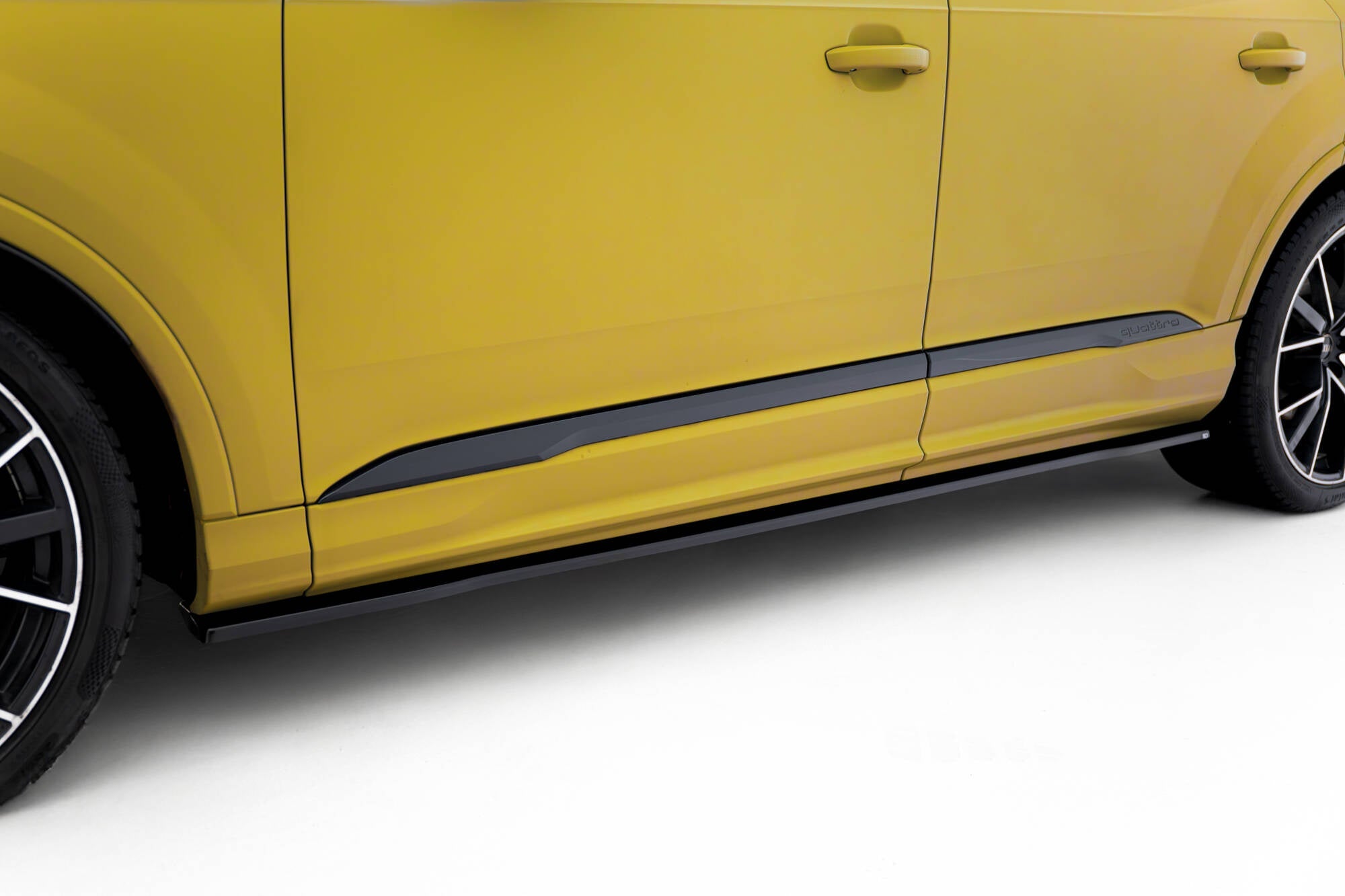 Maxton Design Difusores de taloneras laterales V.1 para Audi SQ7 / Q7 S-Line Mk2 (4M) Facelift - imagen 1