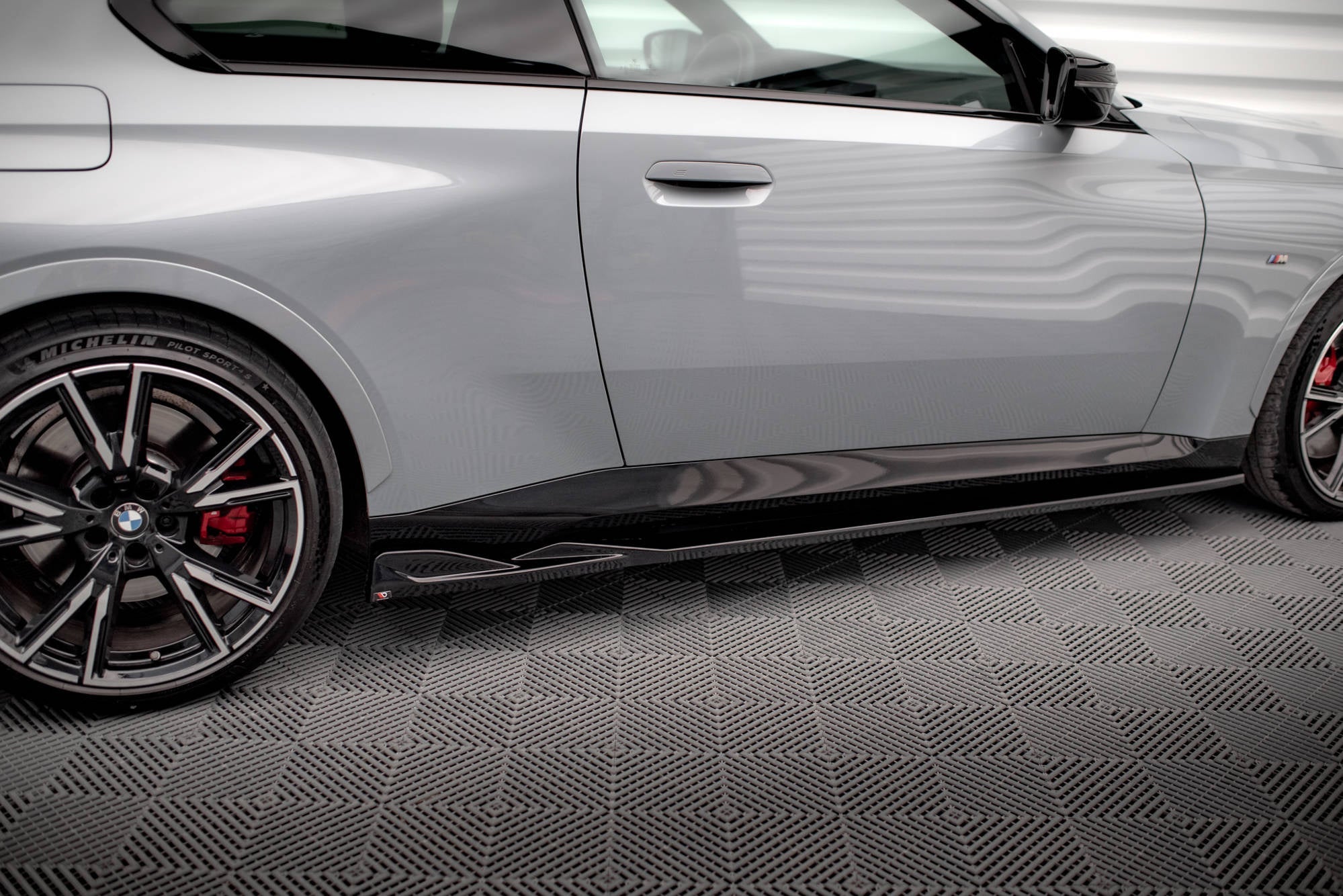 Maxton Design Difusores de taloneras laterales V.1 para BMW 2 Coupe M-Pack / M240i G42 - imagen 3