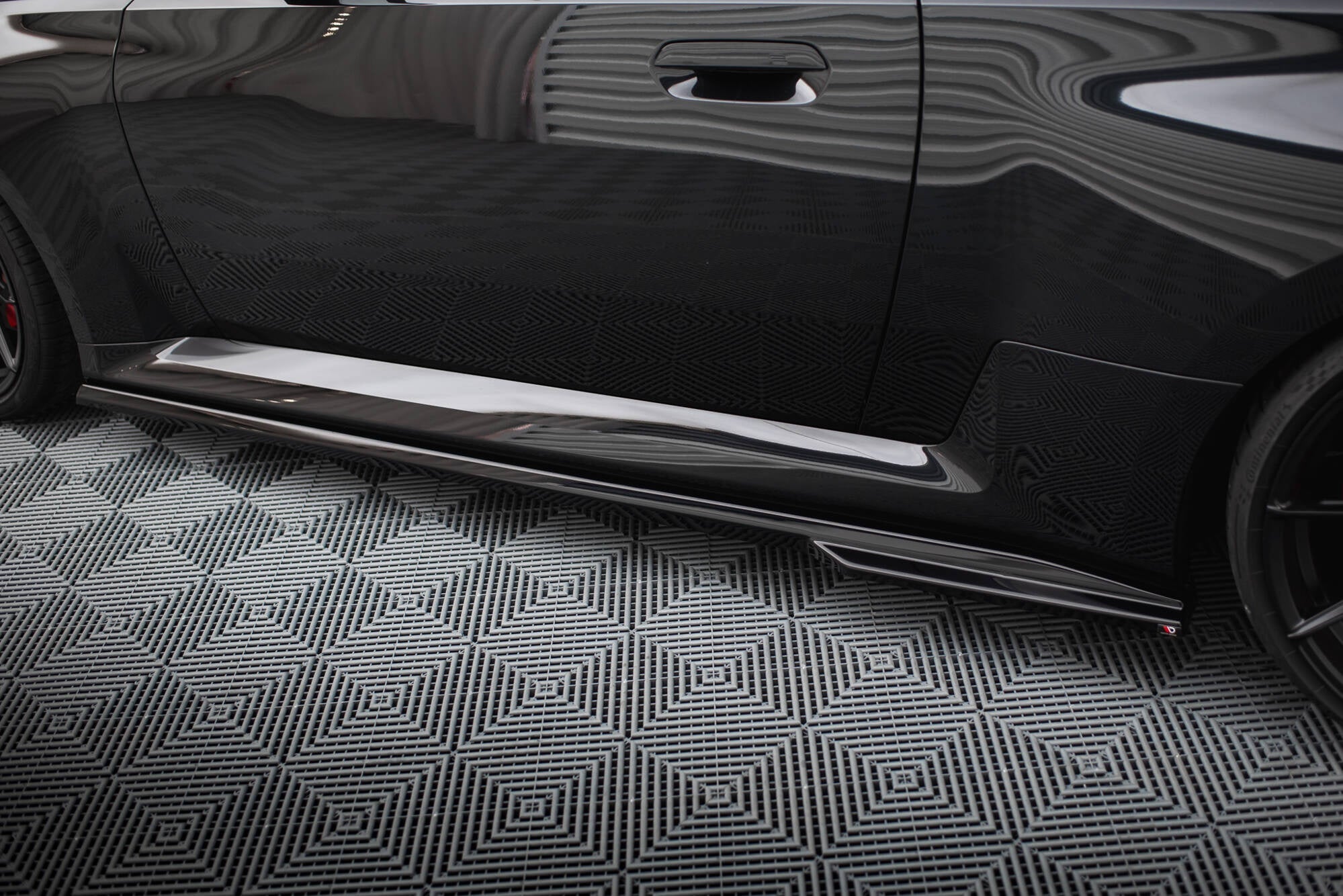 Maxton Design Difusores de taloneras laterales V.1 para BMW M2 G87 - imagen 3