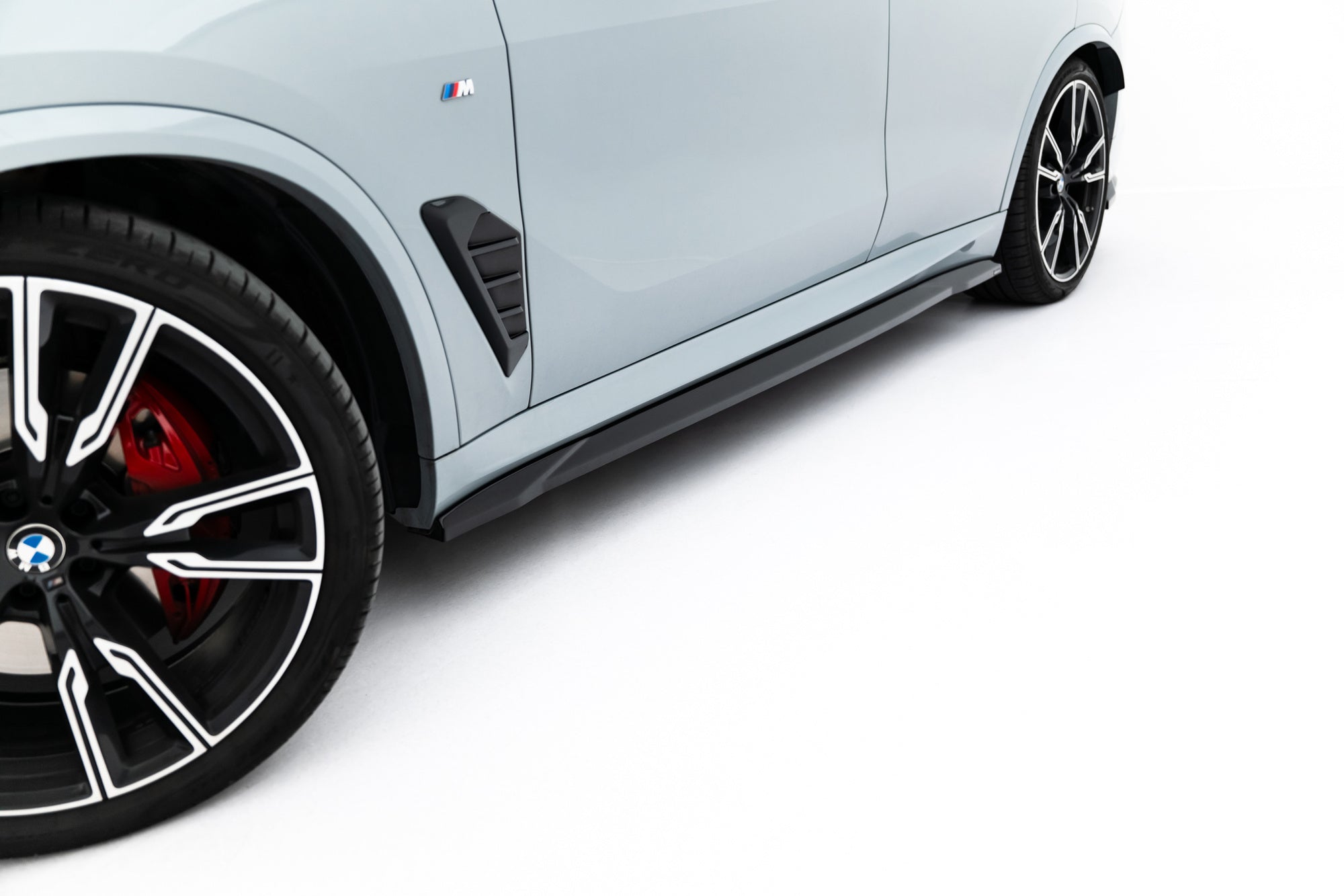 Maxton Design Difusores de taloneras laterales V.1 para BMW X5 M-Pack G05 Facelift - imagen 1