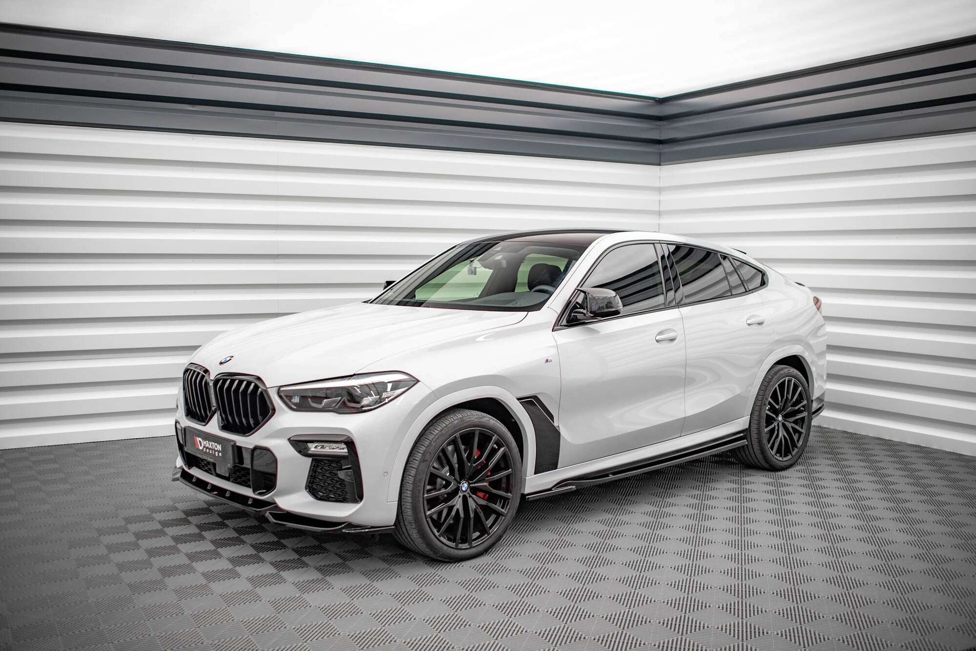 Maxton Design Difusores de taloneras laterales V.1 para BMW X6 M F96 / X6 M-Pack G06 - imagen 2