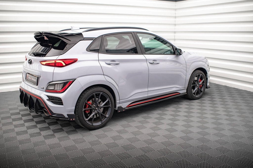 Maxton Design Difusores de taloneras laterales V.1 + Flaps para Hyundai Kona N Mk1 - imagen 2