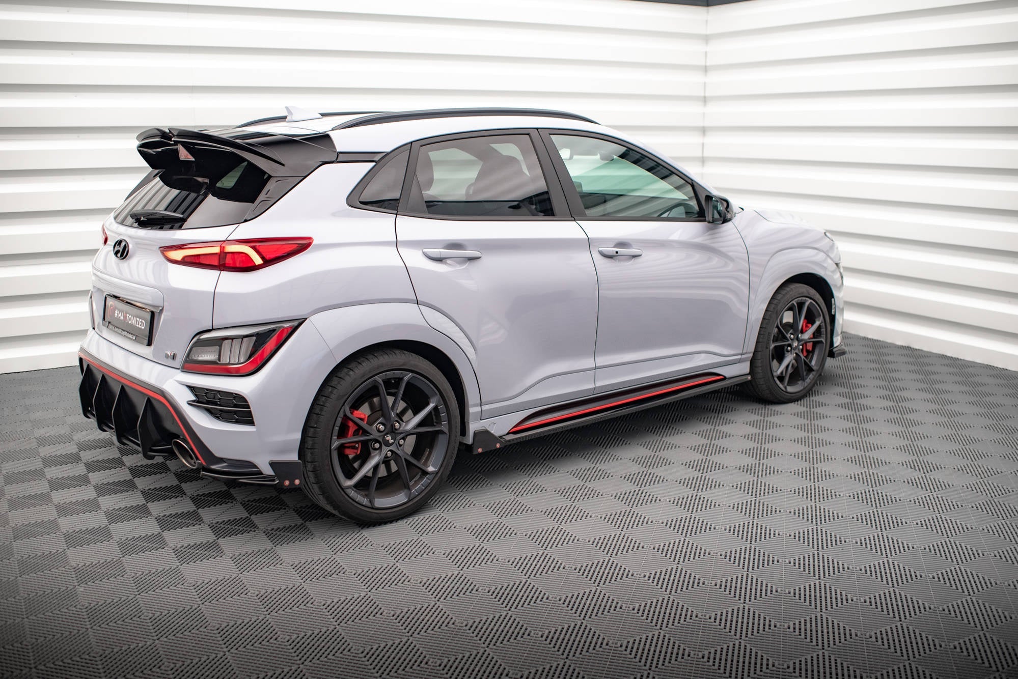 Maxton Design Difusores de taloneras laterales V.1 + Flaps para Hyundai Kona N Mk1 - imagen 2