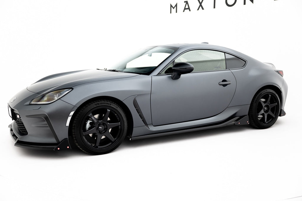 Maxton Design Difusores de taloneras laterales V.1 + Flaps para Toyota GR86 Mk1 - imagen 2