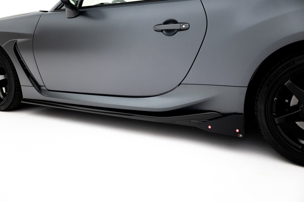 Maxton Design Difusores de taloneras laterales V.1 + Flaps para Toyota GR86 Mk1 - imagen 3