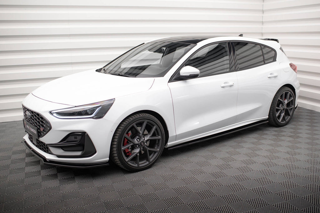 Maxton Design Difusores de taloneras laterales V.1 para Ford Focus ST / ST-Line Mk4 Facelift - imagen 2