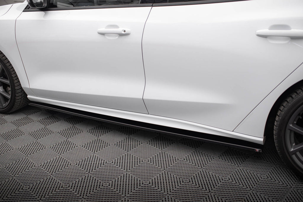 Maxton Design Difusores de taloneras laterales V.1 para Ford Focus ST / ST-Line Mk4 Facelift - imagen 3