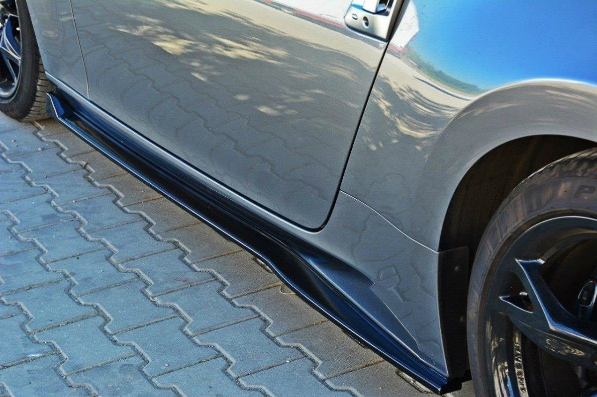 Maxton Design Difusores de taloneras laterales V.1 para Nissan 370Z - imagen 1