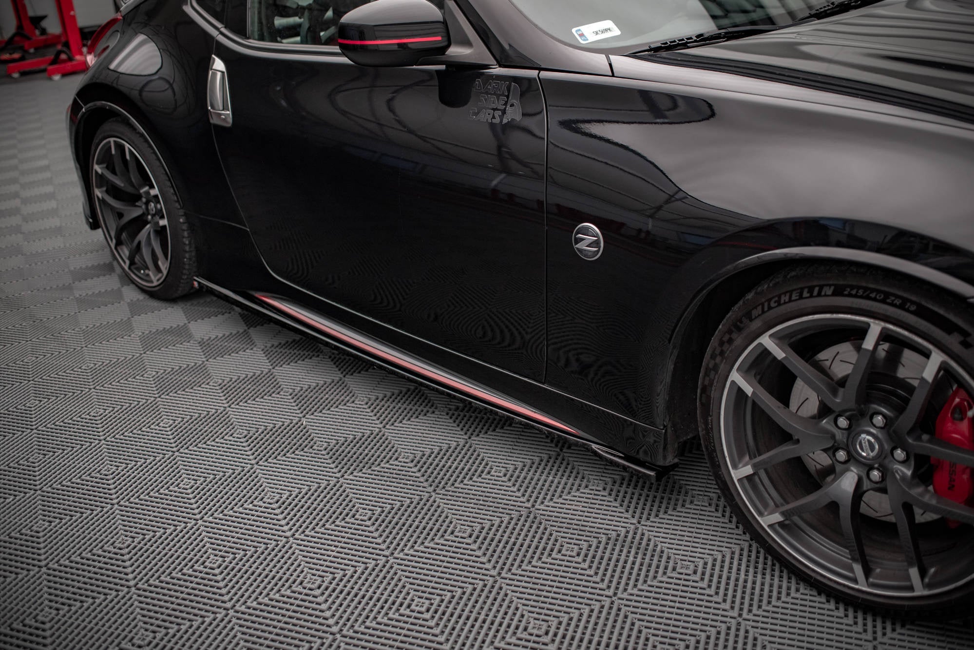 Maxton Design Difusores de taloneras laterales V.1 para Nissan 370Z Nismo Facelift - imagen 2