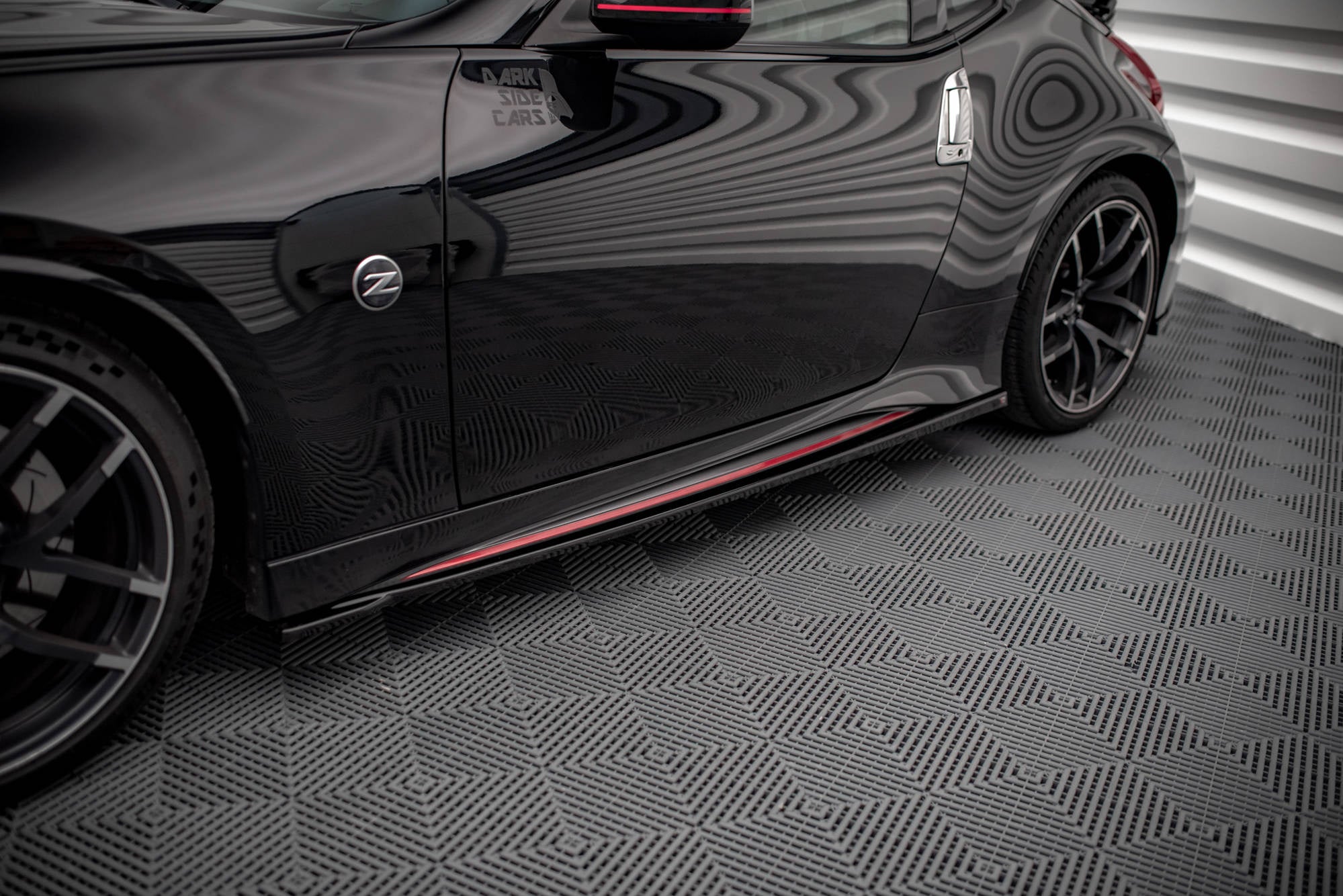 Maxton Design Difusores de taloneras laterales V.1 para Nissan 370Z Nismo Facelift - imagen 1