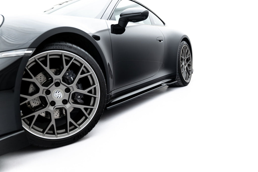 Maxton Design Difusores de taloneras laterales V.1 para Porsche 911 Carrera Sport Design 992 - imagen 3