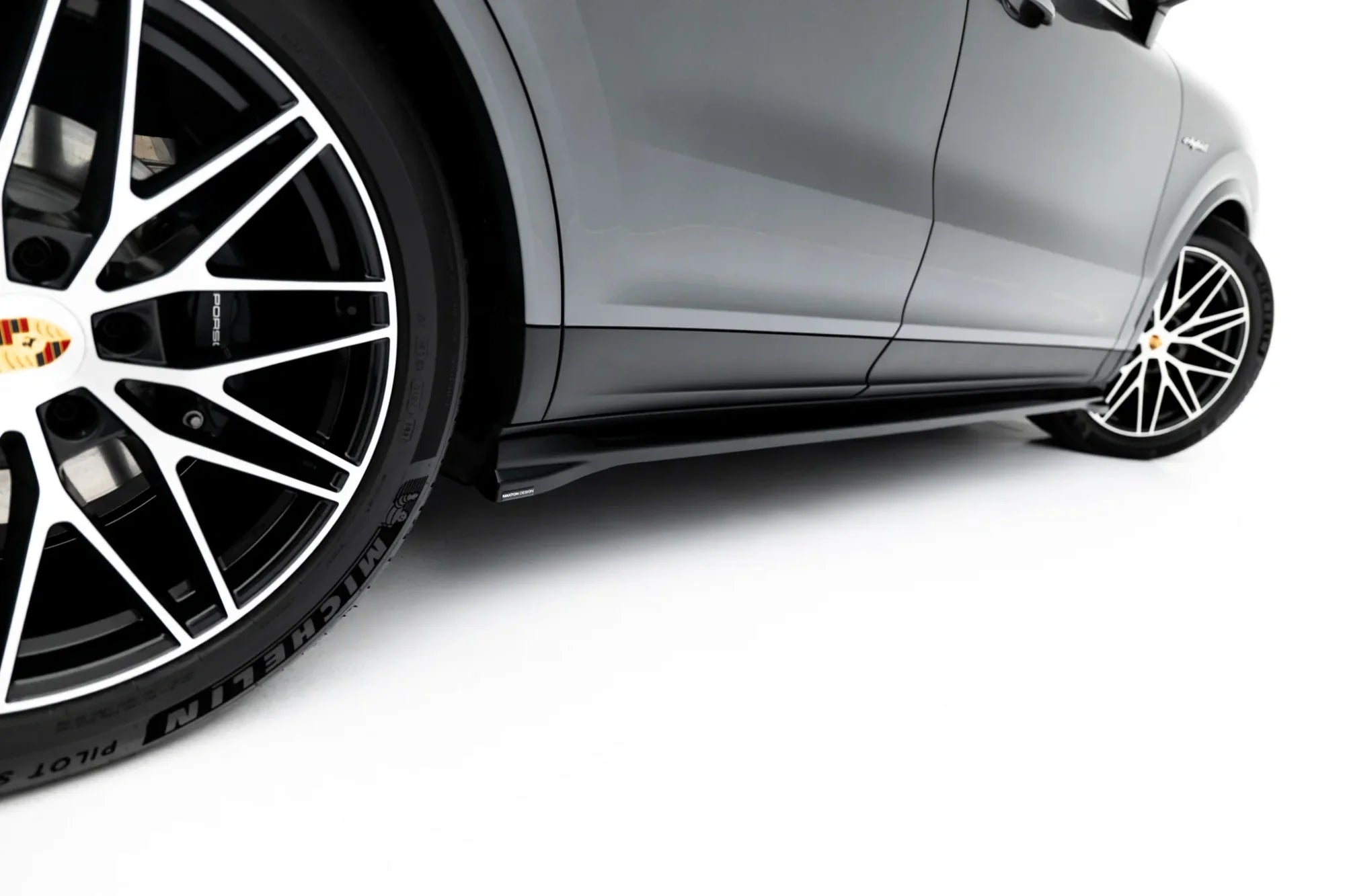 Maxton Design Difusores de taloneras laterales V.1 para Porsche Cayenne SUV / Coupe Mk3 Facelift - imagen 4