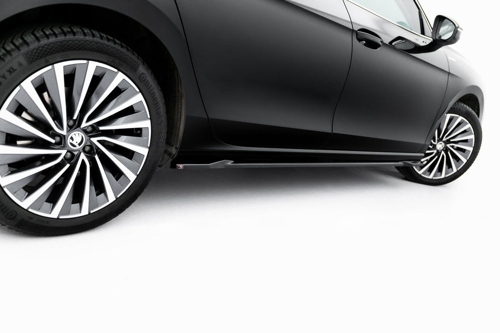 Maxton Design Difusores de taloneras laterales V.1 para Skoda Superb Mk4 - imagen 3
