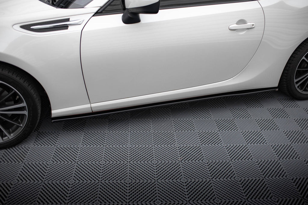 Maxton Design Difusores de taloneras laterales V.1 para Subaru BRZ Mk1 / Mk1 Facelift / Toyota GT86 Facelift - imagen 1