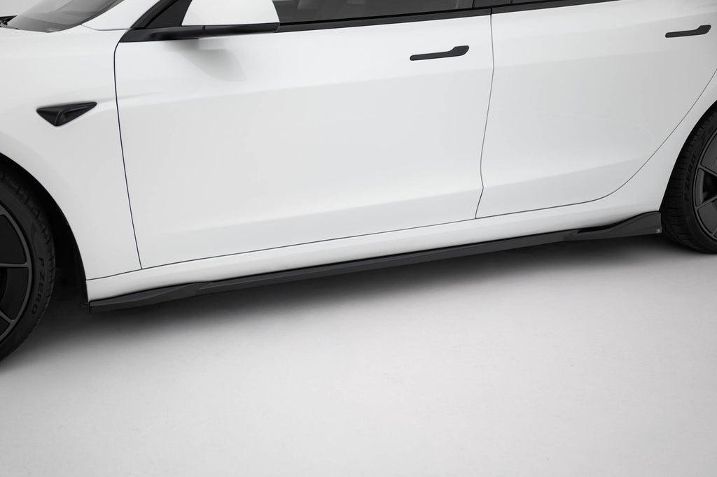 Maxton Design Difusores de taloneras laterales V.1 para Tesla Model 3 Performance Mk1 Facelift - imagen 1
