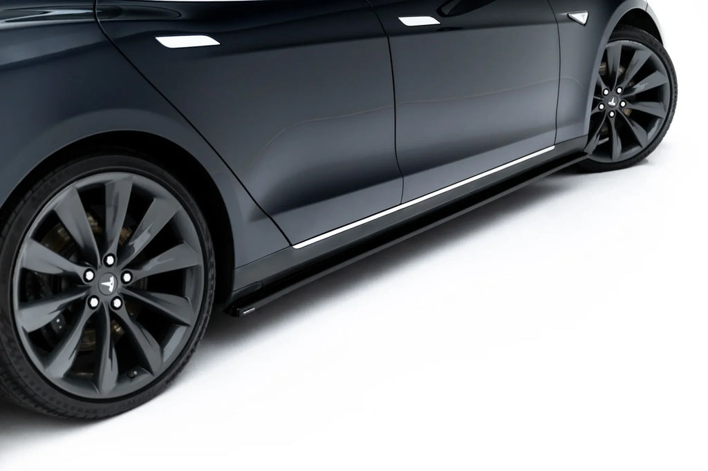 Maxton Design Difusores de taloneras laterales V.1 para Tesla Model S Mk1 - imagen 4
