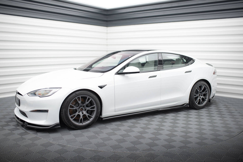 Maxton Design Difusores de taloneras laterales V.1 para Tesla Model S Plaid Mk1 Facelift - imagen 2