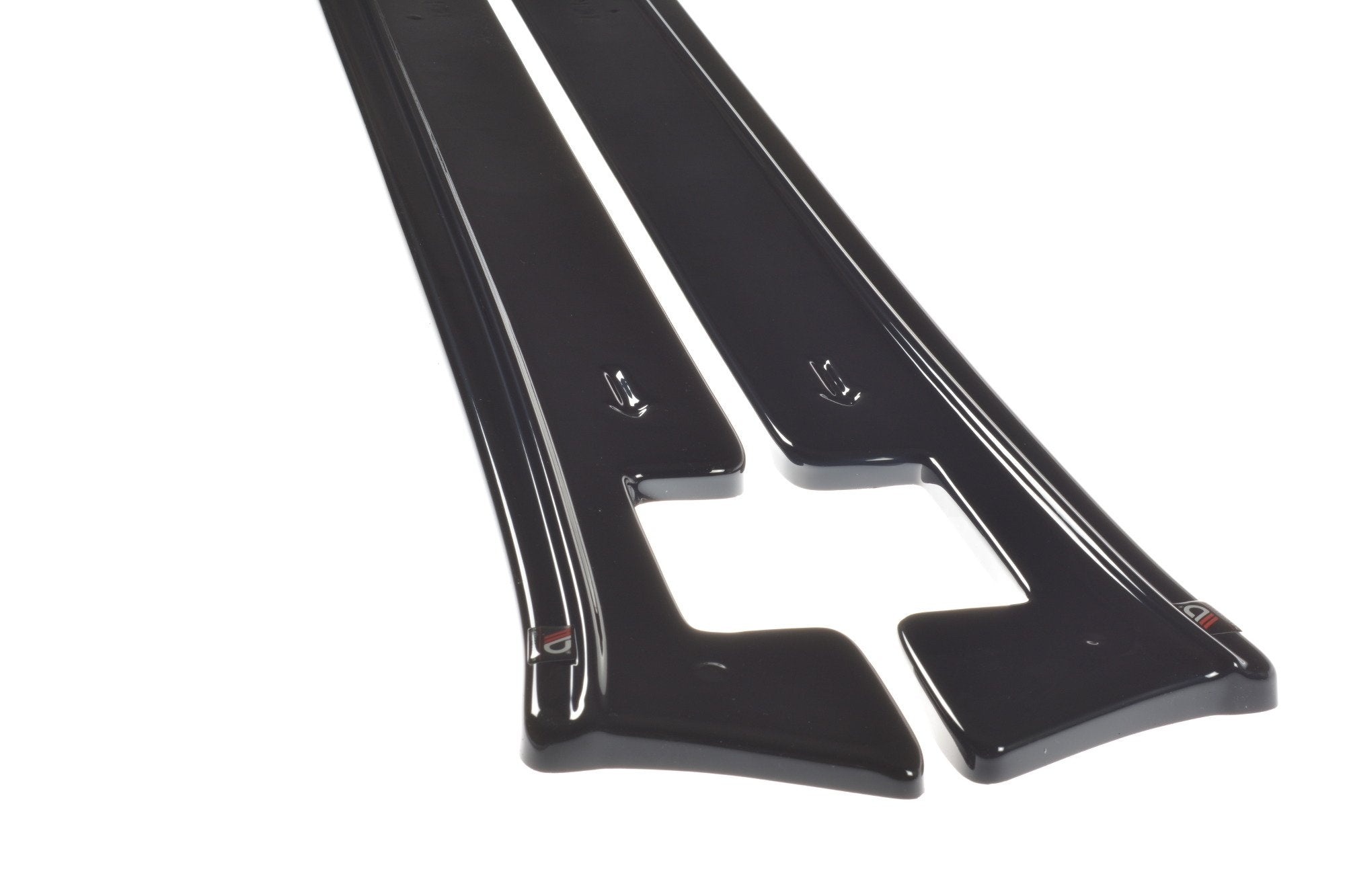 Maxton Design Difusores de taloneras laterales V.1 para Tesla Model X Mk1 - imagen 4