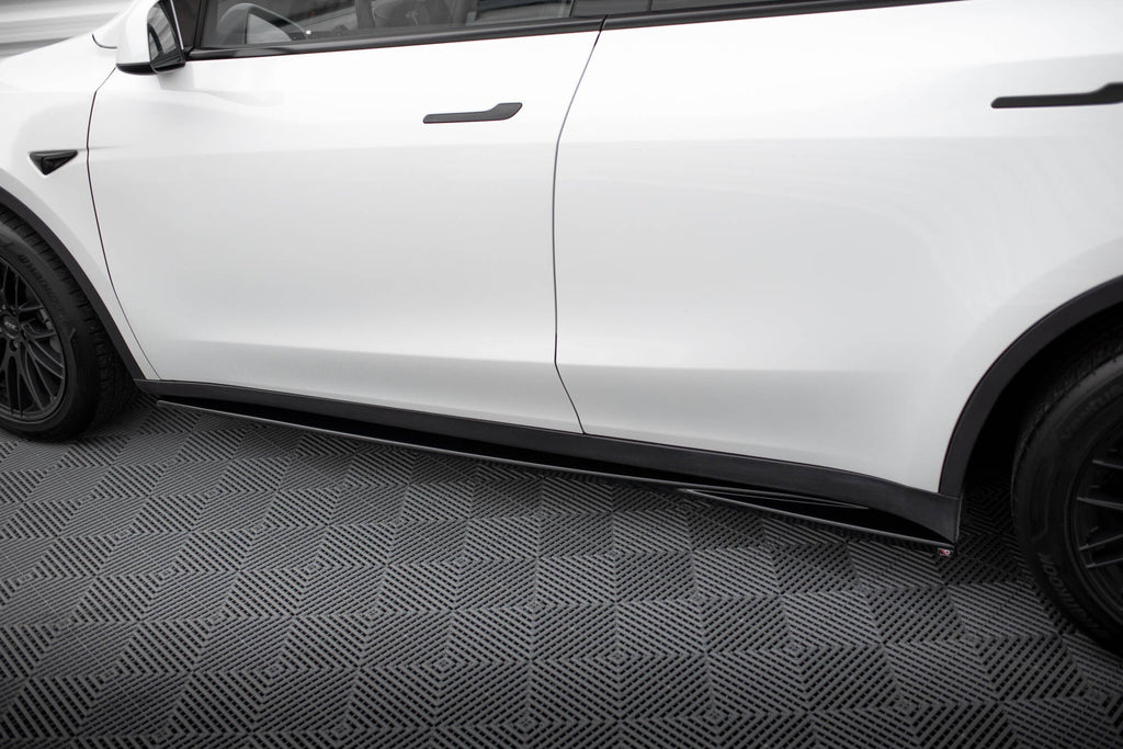 Maxton Design Difusores de taloneras laterales V.1 para Tesla Model Y - imagen 4