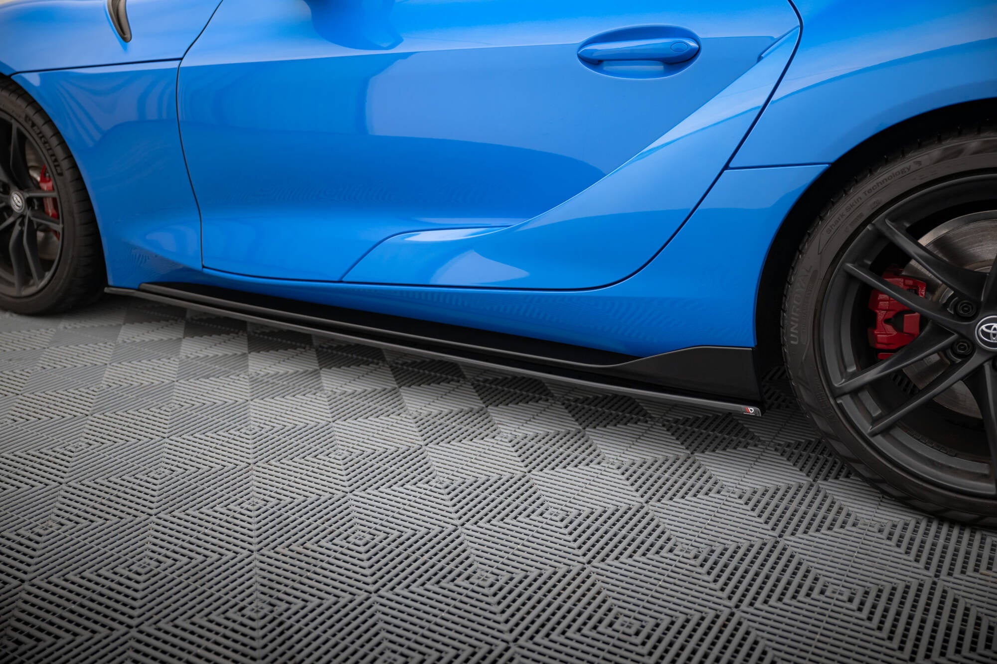 Maxton Design Difusores de taloneras laterales V.1 para Toyota Supra Mk5 - imagen 3