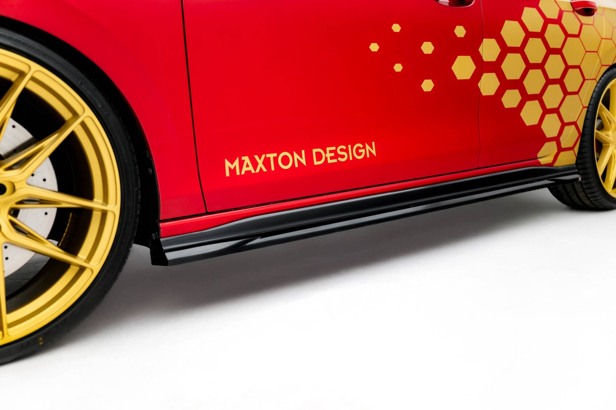 Maxton Design Difusores de taloneras laterales V.1 para Volkswagen Golf GTI Clubsport Mk8 Facelift - imagen 1