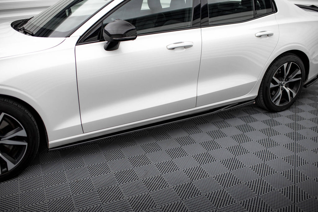 Maxton Design Difusores de taloneras laterales V.1 para Volvo S60/V60 R-Design Mk3 - imagen 1