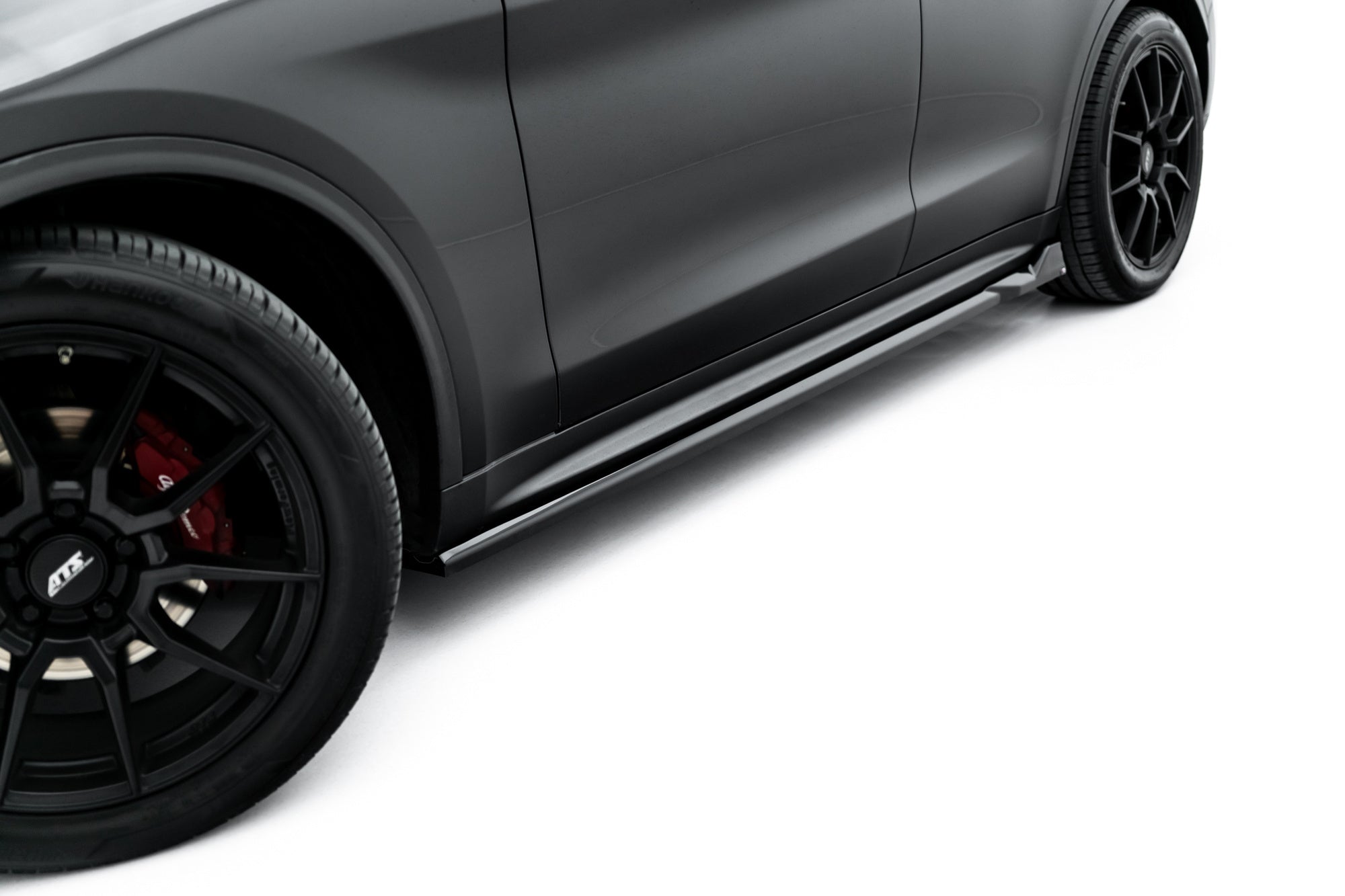 Maxton Design Difusores de taloneras laterales V.2 para Alfa Romeo Stelvio Mk1 - imagen 2