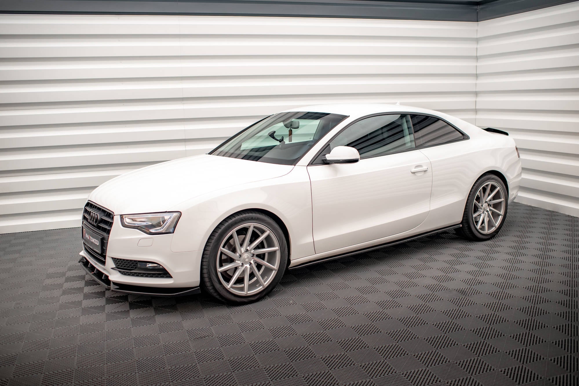 Maxton Design Difusores de taloneras laterales V.2 para Audi A5 / A5 S-Line / S5 Coupe 8T - imagen 3