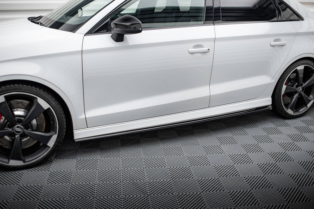 Maxton Design Difusores de taloneras laterales V.2 para Audi RS3 Sedan 8V Facelift - imagen 1