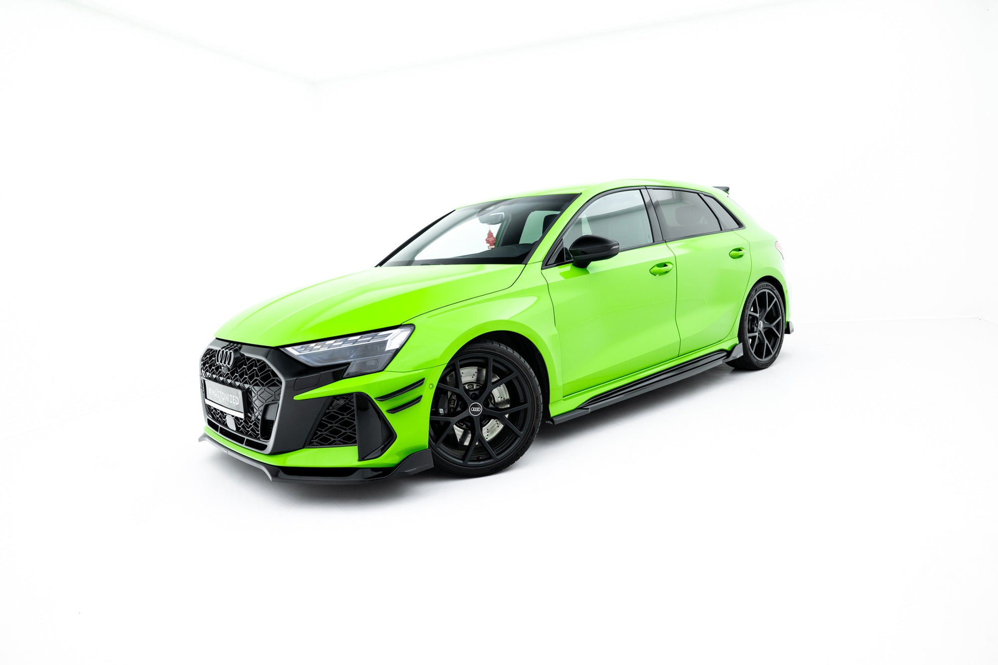 Maxton Design Difusores de taloneras laterales V.2 para Audi RS3 Sportback 8Y Facelift - imagen 2