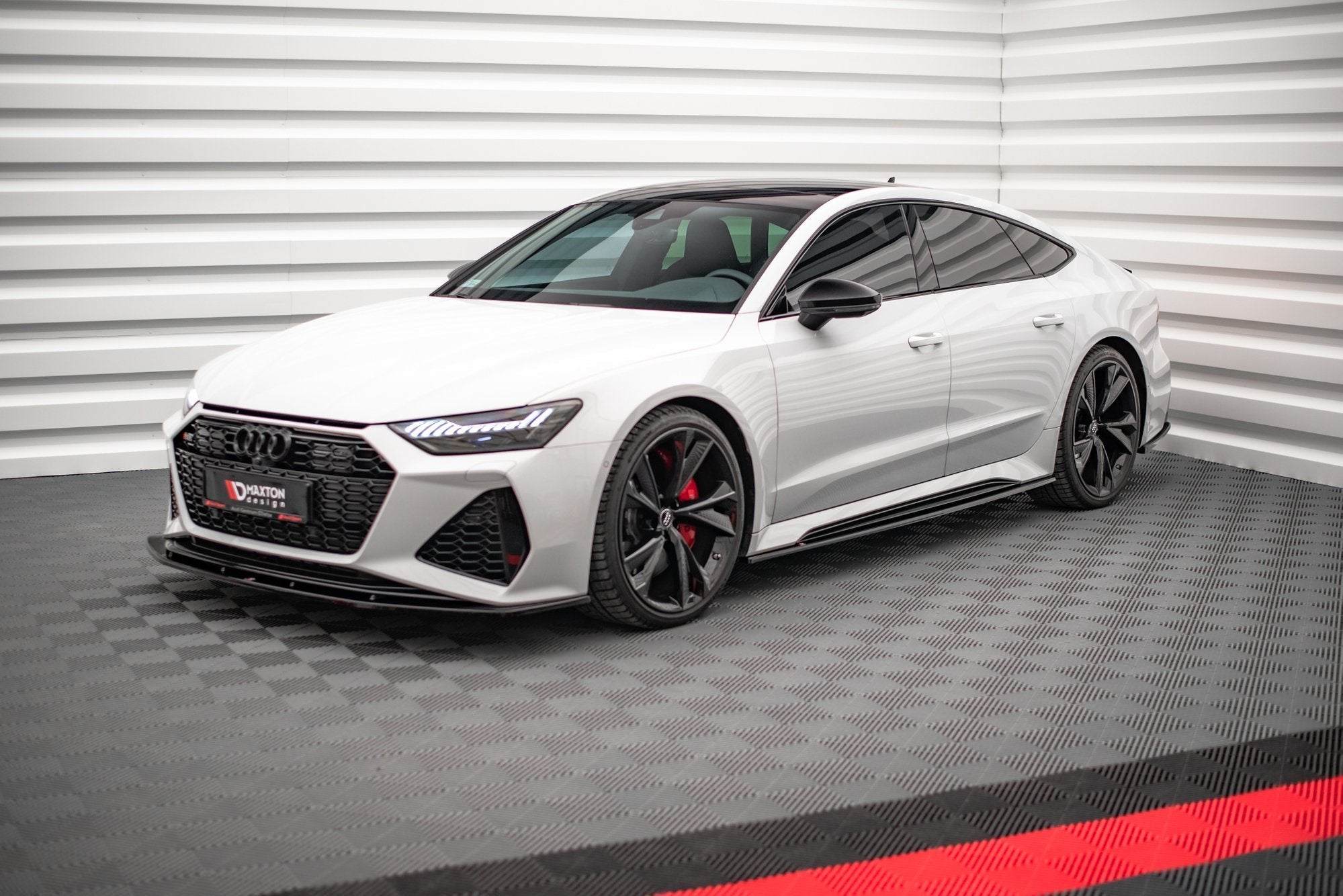 Maxton Design Difusores de taloneras laterales V.2 para Audi RS7 C8 - imagen 1