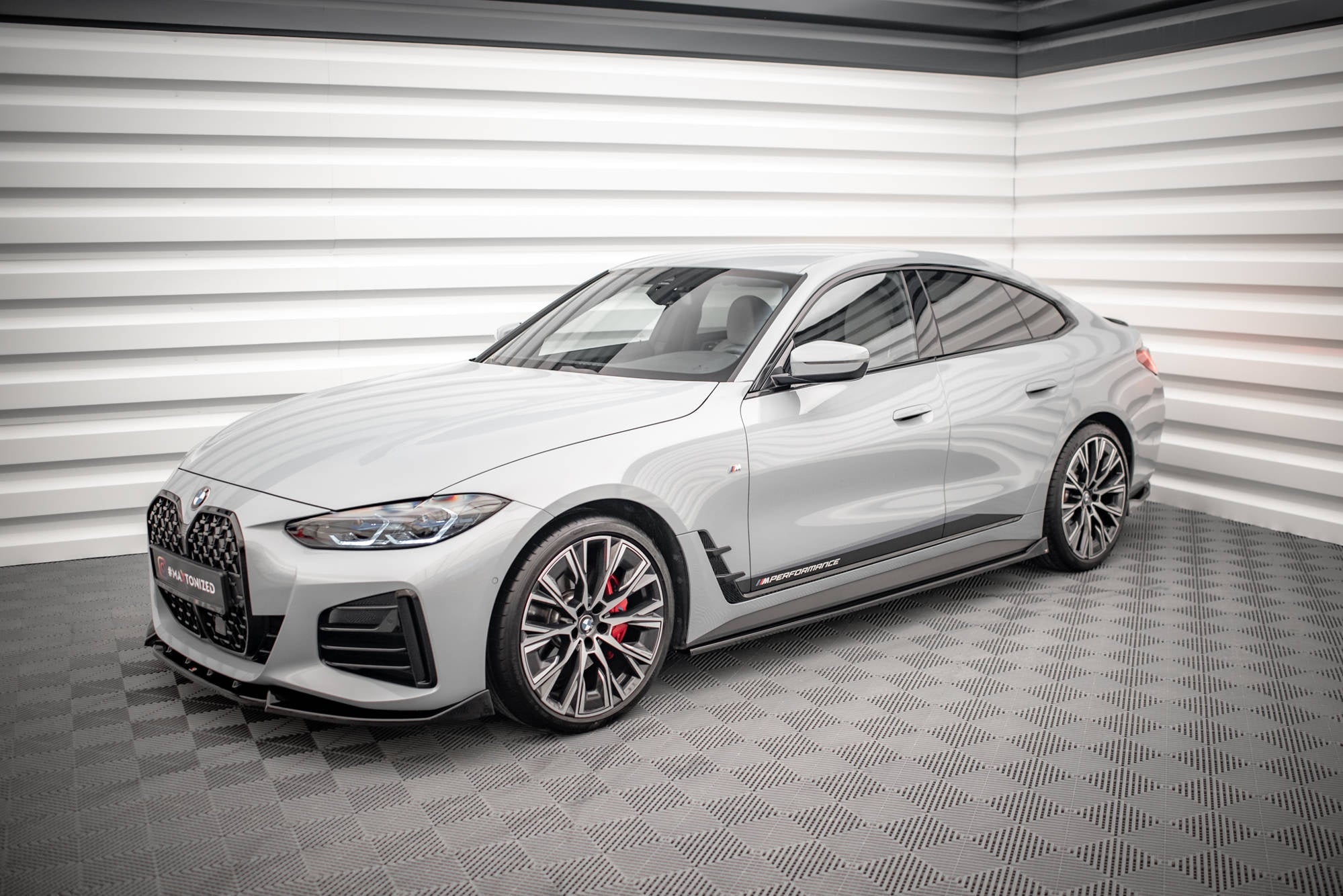 Maxton Design Difusores de taloneras laterales V.2 para BMW 4 Gran Coupe M-Pack / M440i G26 - imagen 3