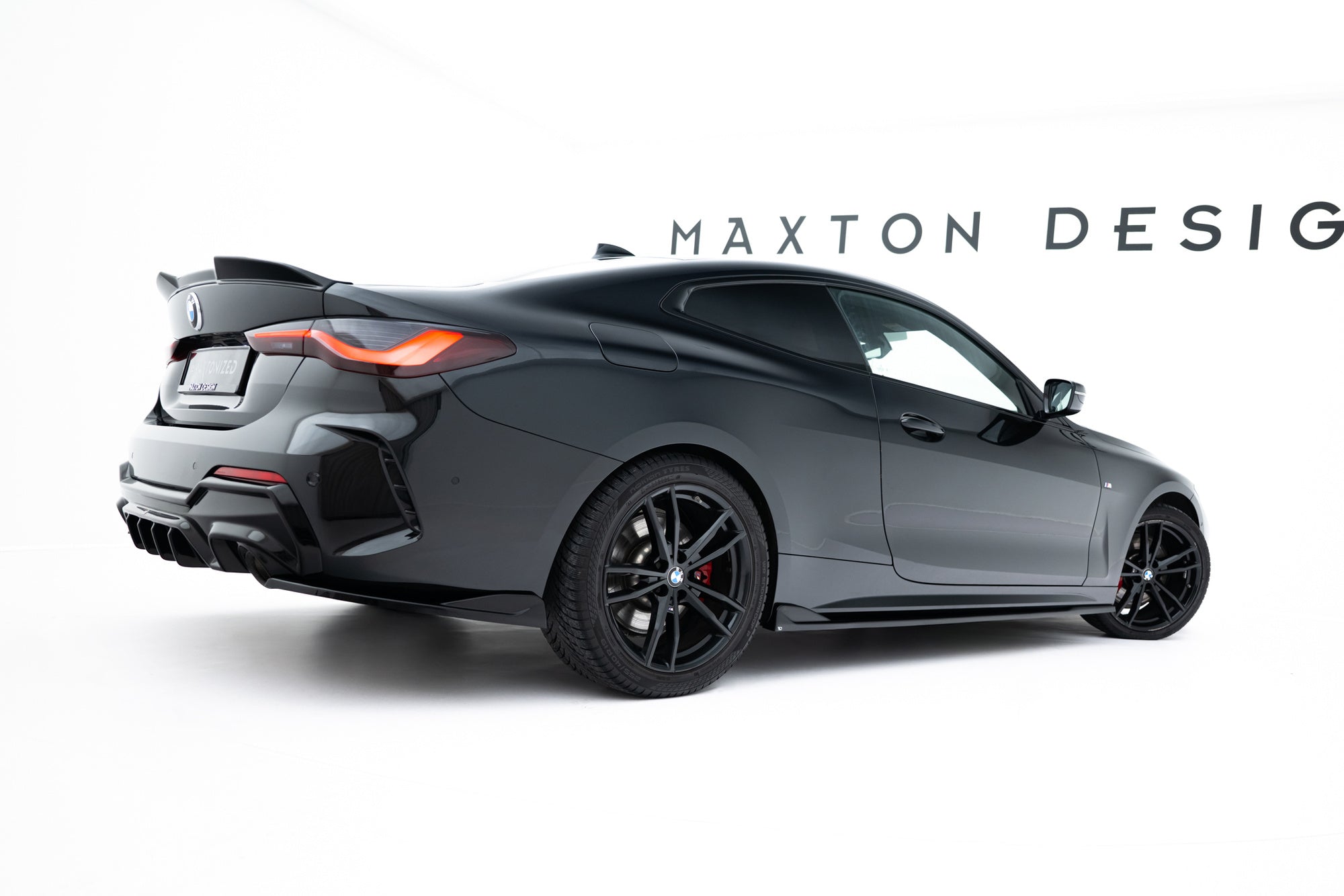 Maxton Design Difusores de taloneras laterales V.2 para BMW 4 M-Pack / M440i G22 / G23 / G22 Facelift / G23 Facelift - imagen 1