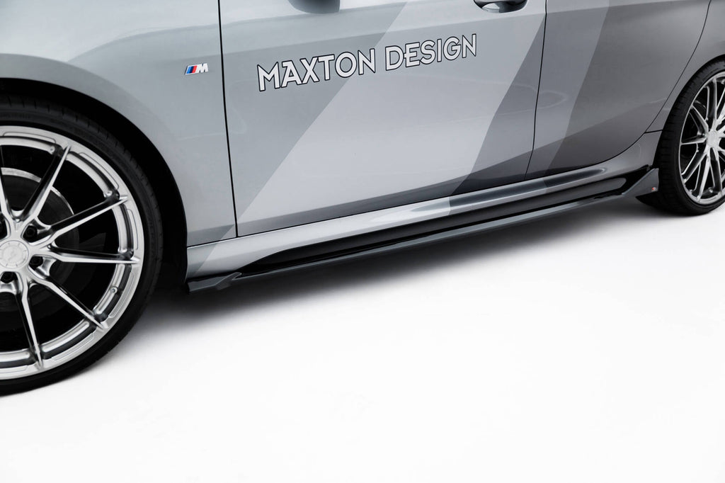 Maxton Design Difusores de taloneras laterales V.2 para BMW M135i F70 - imagen 1