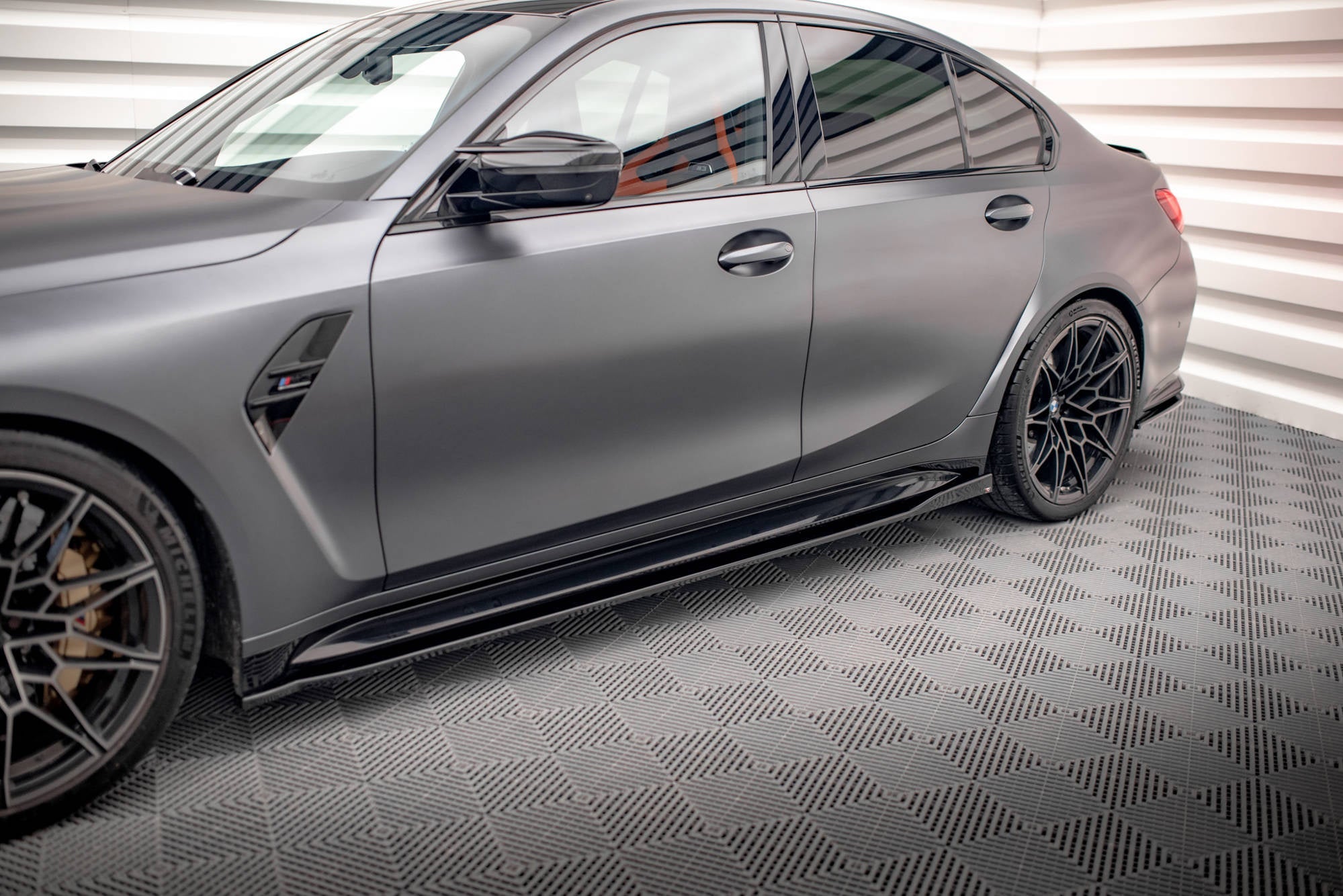 Maxton Design Difusores de taloneras laterales V.2 para BMW M3 Sedan / Touring G80 / G81 - imagen 1
