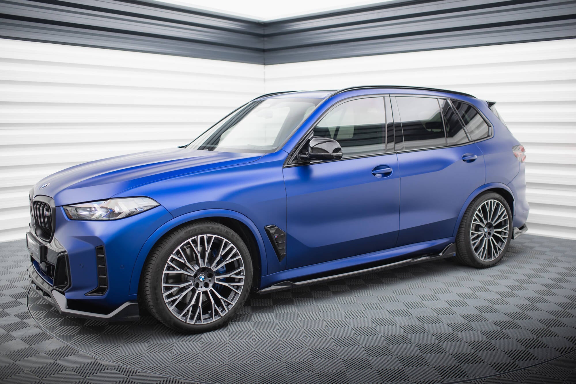 Maxton Design Difusores de taloneras laterales V.2 para BMW X5 M-Pack G05 Facelift - imagen 2