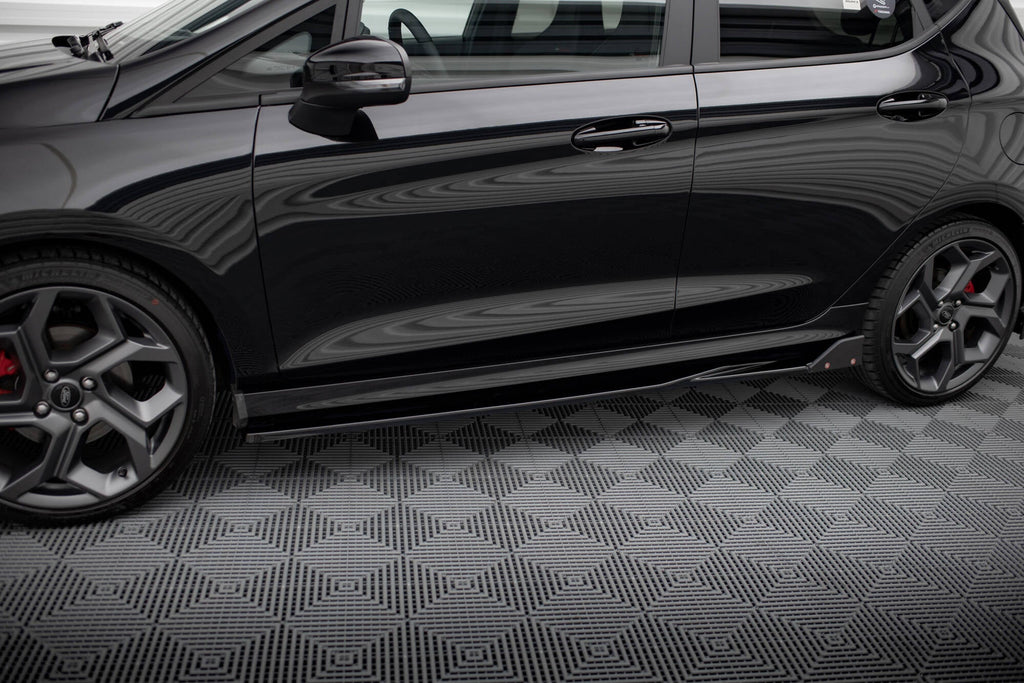 Maxton Design Difusores de taloneras laterales V.2 + Flaps para Ford Fiesta ST / ST-Line - imagen 1