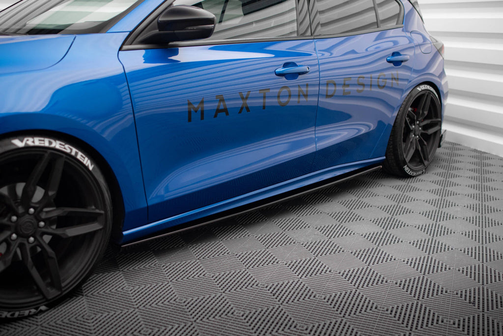 Maxton Design Difusores de taloneras laterales V.2 para Ford Focus ST / ST-Line Mk4 - imagen 1