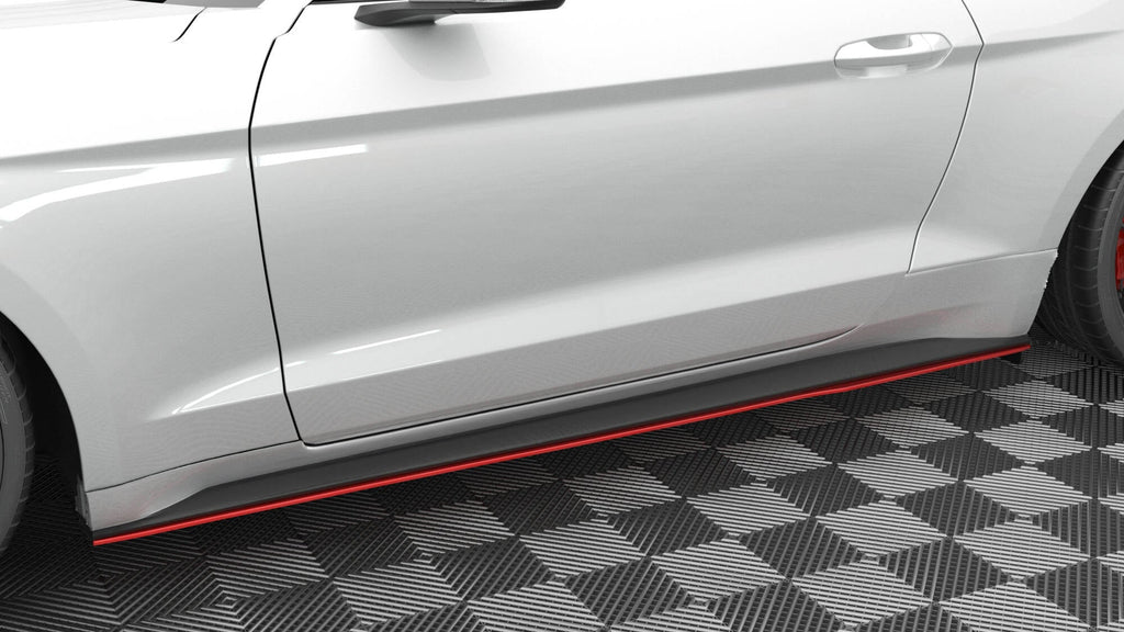 Maxton Design Difusores de taloneras laterales V.2 para Ford Mustang Mk6 Facelift - imagen 1