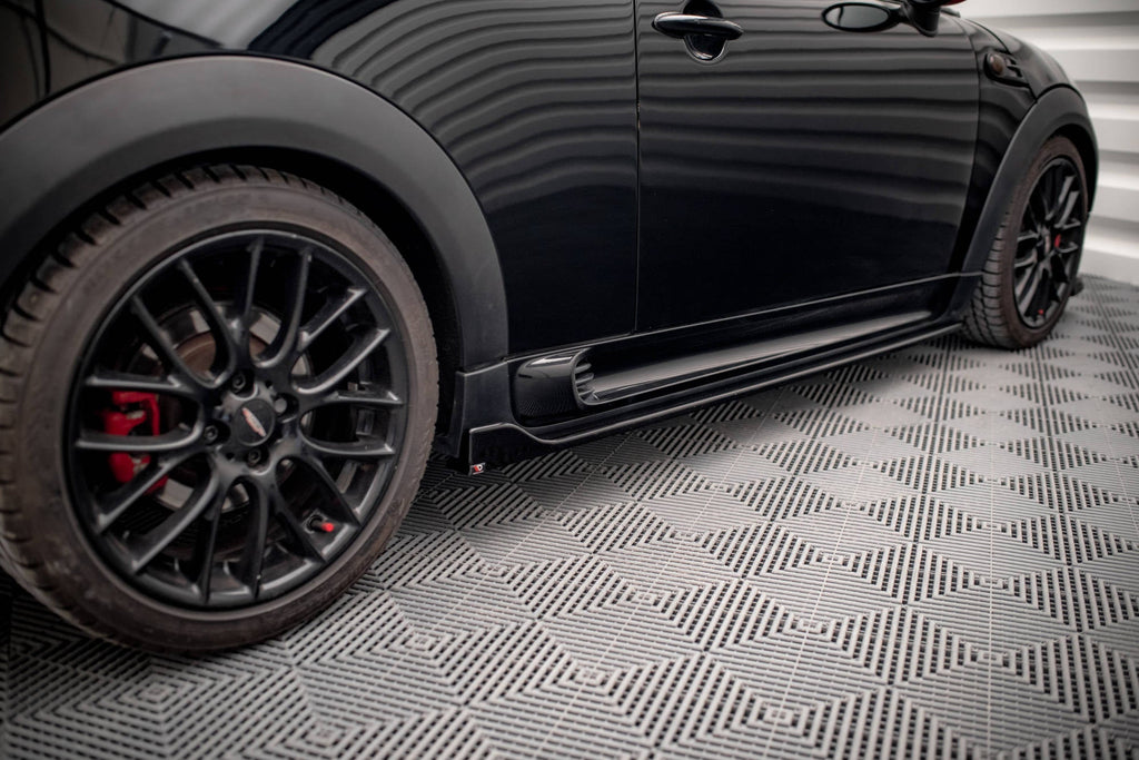 Maxton Design Difusores de taloneras laterales V.2 para Mini Cooper John Cooper Works R56 - imagen 2
