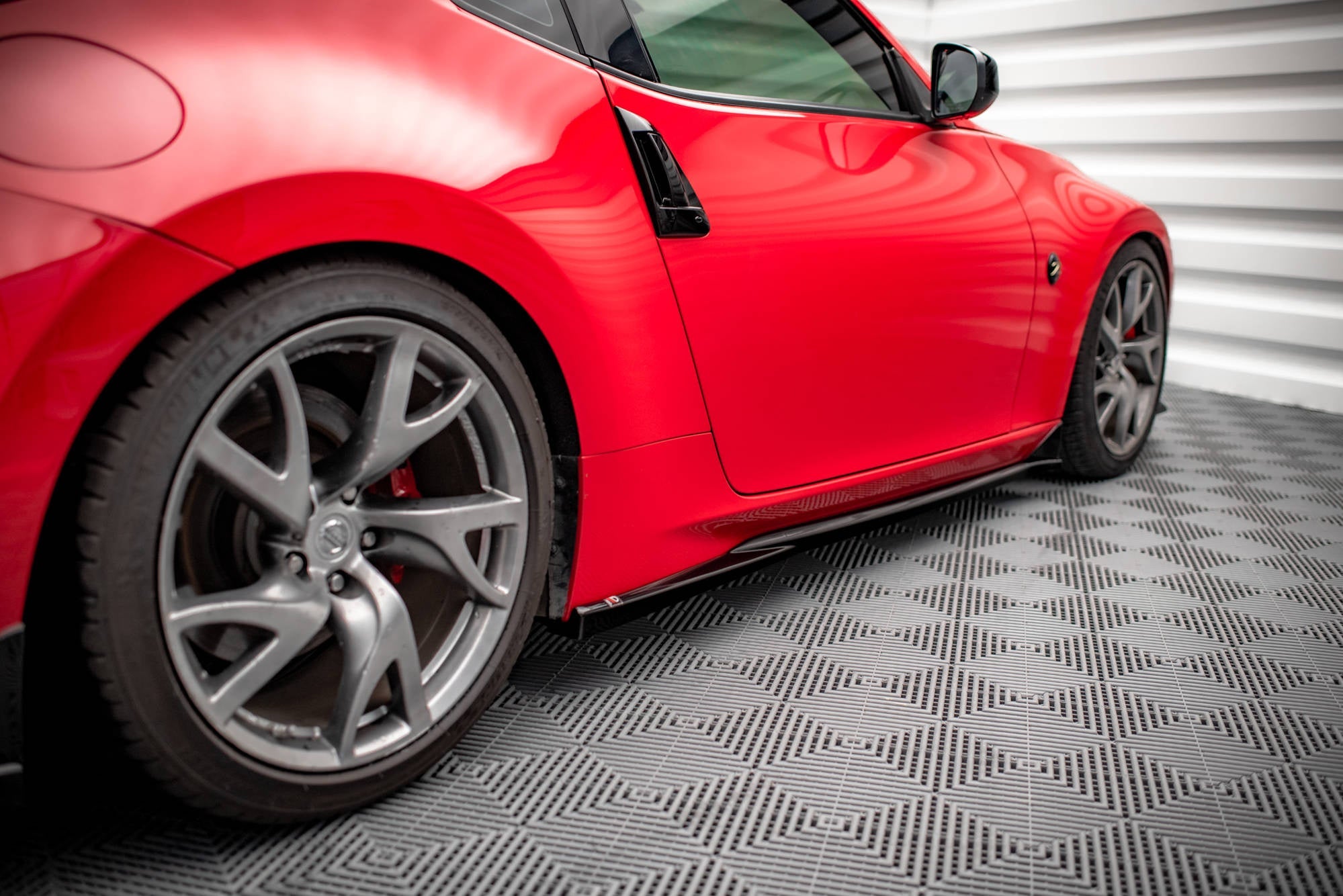 Maxton Design Difusores de taloneras laterales V.2 para Nissan 370Z - imagen 2